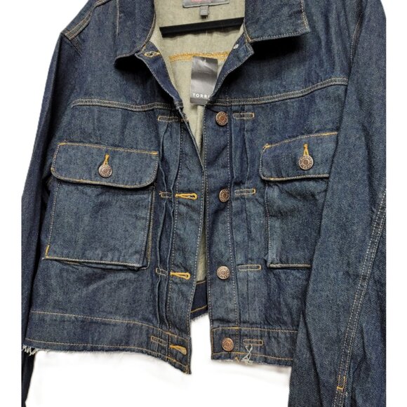 NWT Torrid 2 Rigid Vintage Denim Pleated Trucker Jacket 2X 18 20 - Picture 8 of 13